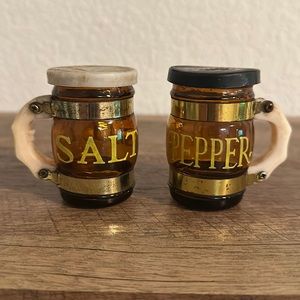 Vintage Amber Glass Beer Mug Salt And Pepper Shaker Set